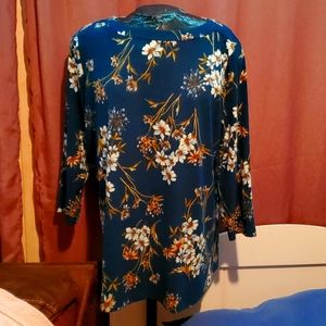 XL Susan Graver womens top